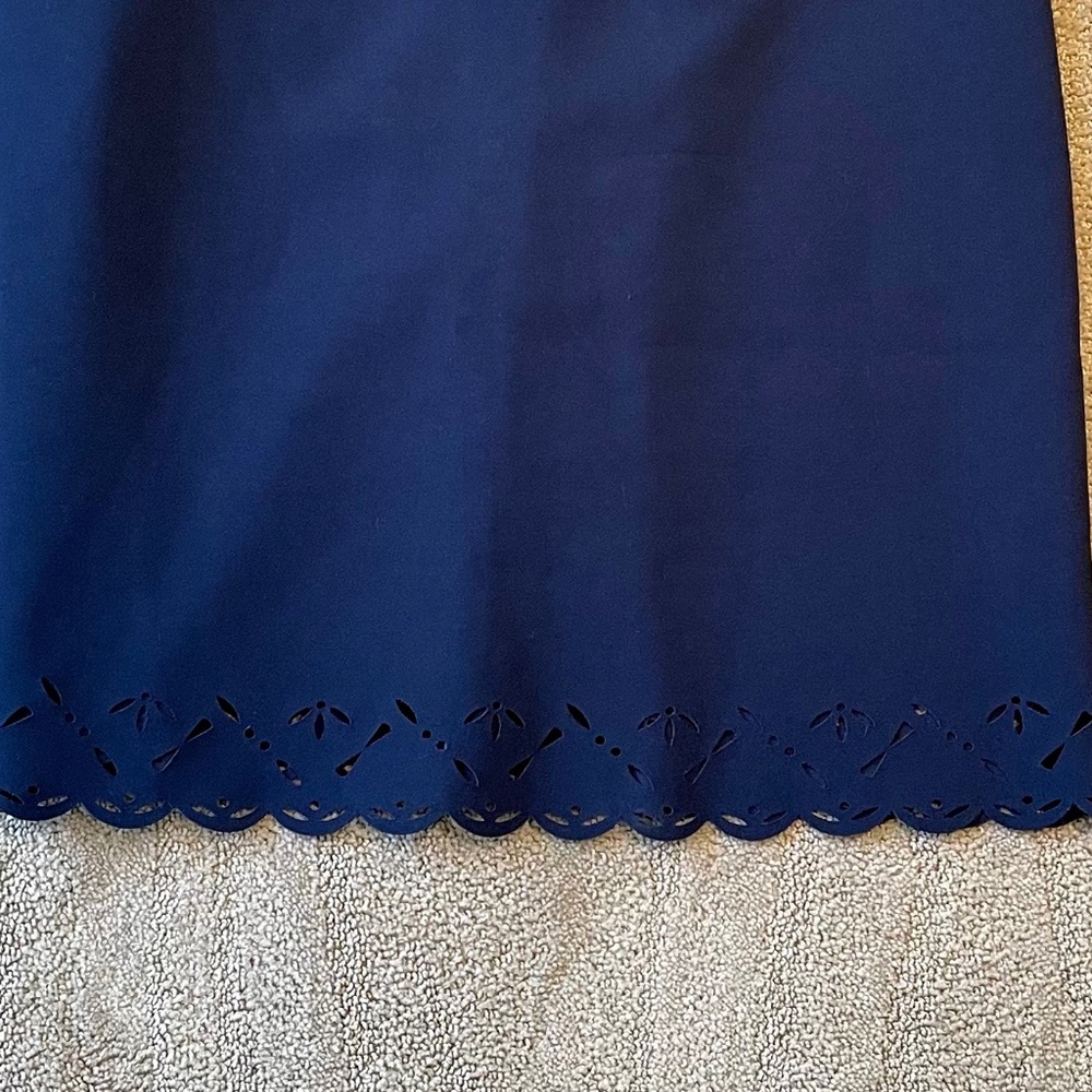 ♓️🅿️🌀J. Crew Navy Blue Laser Cut Shift Dress Size 8🌀 - Picture 3 of 7